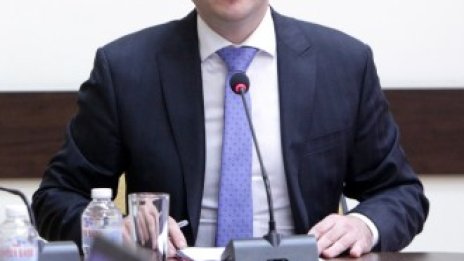 Парламентът прие договора за новия дълг