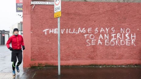 Търговските бариери заради Brexit връщат спомена за насилието в Северна Ирландия