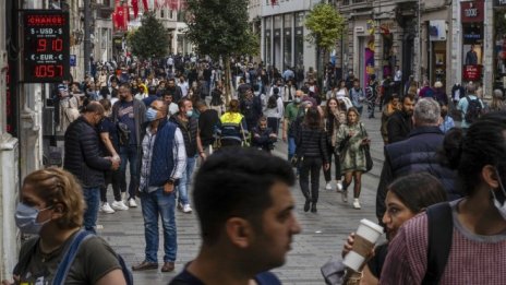 Ердоган започва да усеща гнева на турците от икономическата му война