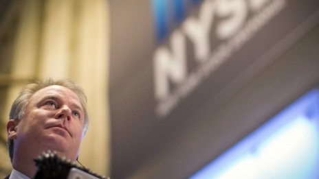 Wall Street потегли нагоре, петролът – надолу*