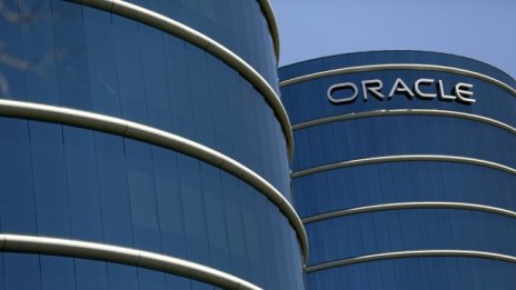Печалбата на Oracle надмина очакванията, но приходите ѝ не успяха