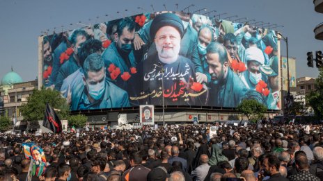 След смъртта на Раиси на преден план излиза борбата за негов наследник