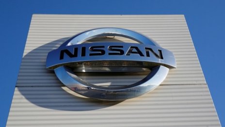 Nissan планира развод с Renault след бягството на Карлос Гон в Ливан
