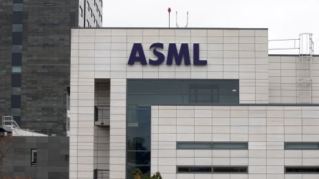 ASML инвестира 1,3 млрд. евро във френската Mistral AI