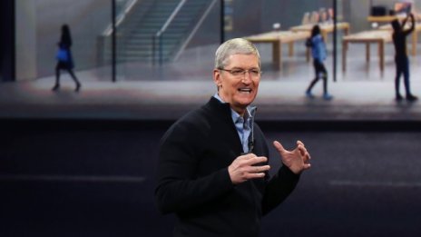 Тим Кук дарява цялото си богатство