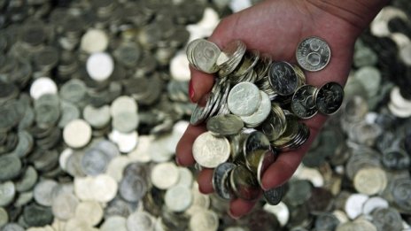 Българите са по-сигурни за доходите и работното си място