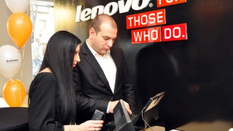 Lenovo с ръст от 88% на нетната печалба през третото тримесечие