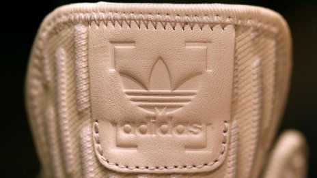 Силен скок на печалбата и продажбите на Adidas