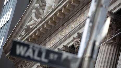 Dow загърбва пониженията с ръст от над 200 пункта в понеделник