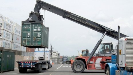 Еврозоната разширява търговския излишък през юни на фона на пандемията