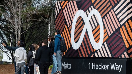 Бюджетен хаос в Meta: компанията се подготвя за още съкращения