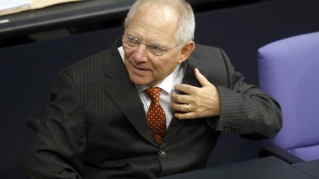 Шойбле: Бюджетните отговорности на страните от еврозоната да се прехвърлят на ЕС