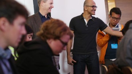 Сатя Надела иска да върне „душата“ на Microsoft