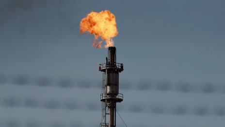 Индия увеличава вноса на руски петрол със 77% от април насам