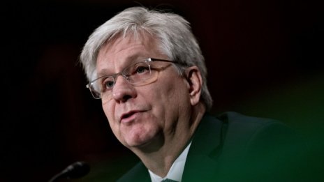 К. Уолър: Фед няма да променя политиката си заради временния ръст при инфлацията