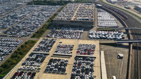 Разходите около недостига на автомобилни чипове нарастват до 110 млрд. долара