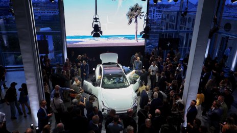 Европейските автомобилни лидери: подкрепяме прехода, но не и ранната забрана на ДВГ