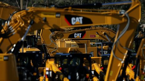 ЕС отвръща на американските мита с удар срещу Caterpillar, Xerox, Samsonite