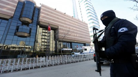 Турската полиция арестува десетки кюрдски политици по разследване за тероризъм