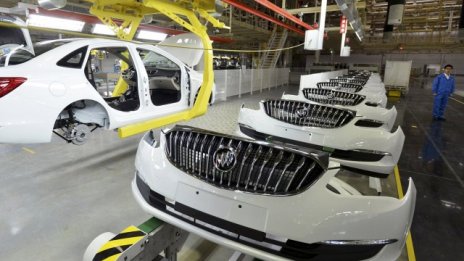 Печалбите на китайските индустриални компании с пети пореден месечен спад