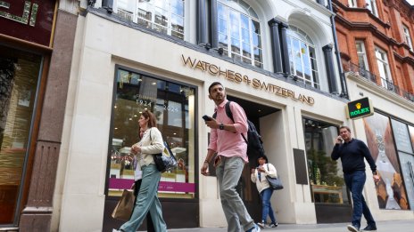 Стартовото заплащане за работа във Великобритания се е повишило с 6,5%