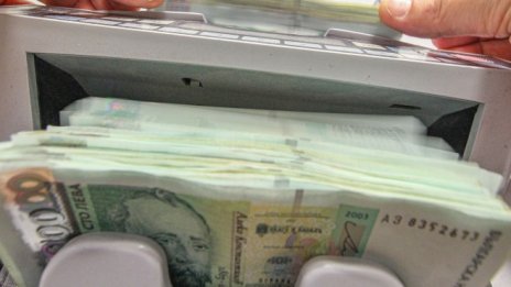 Приходите от ДДС при внос нарастват с близо 50% през февруари