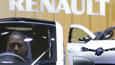 И Renault се замисли за закриване на заводи 