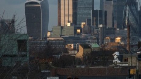 Как собственици и фасилити мениджъри поддържат празните офис сгради в Европа?