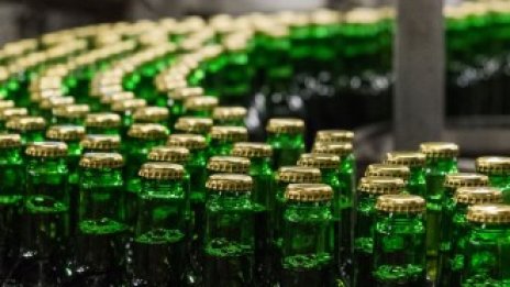 AB InBev намалява дивидента си наполовина
