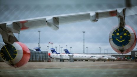 Дания иска да се откаже от изкопаемите горива във вътрешните полети до 2030 г.