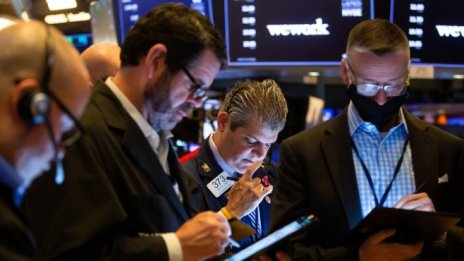 Pfizer подкрепи рекордите на Wall Street след новината за новото Covid хапче