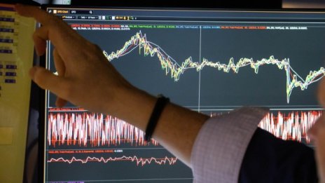 Въпреки добрите икономически данни опасенията за лихвите отслабват