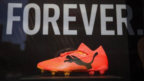 Акциите на Puma се сринаха с 18% след слаби резултати