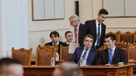 Кирил Петков в парламента: Това правителство няма да позволи да се краде