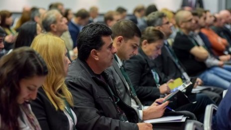 Ще заменят ли уебинарите конференциите в разгара на епидемията?