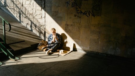 Хората в Румъния и България живеят в най-висок риск от бедност от страните в ЕС