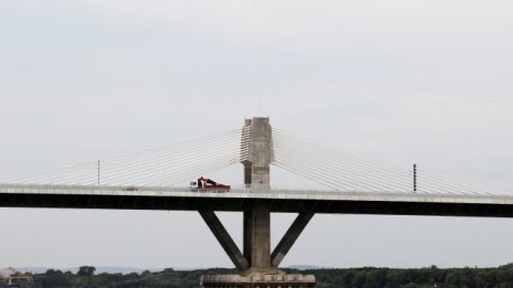 Инвеститори са заявили интерес към изграждането на нови мостове над Дунав