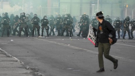 Америка потъва в насилие 