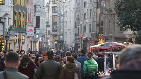 Улица "Истиклял" вече не е най-скъпата в Истанбул