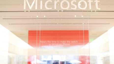 Microsoft изкарва повече от Samsung, отколкото от Skype, Windows Phone и Xbox