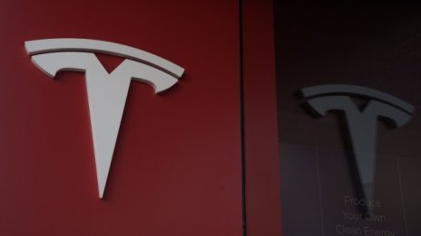 Tesla представи програма за набиране на до 5 млрд. долара нов капитал