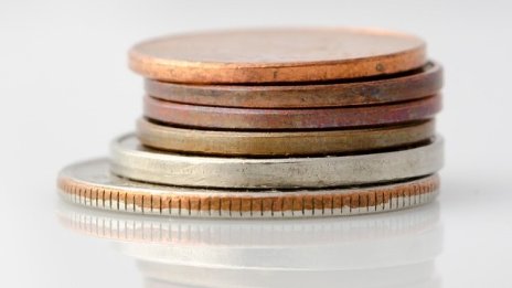 Средният осигурителен доход в България се увеличава до 851 лв. през ноември