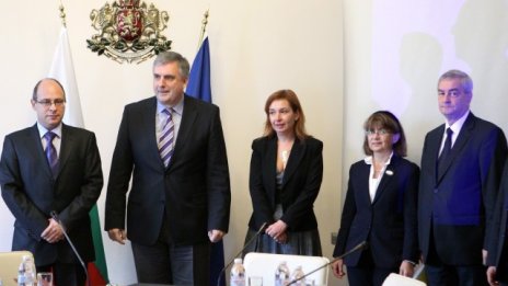 До дни решават окончателно за нарастването на пенсионната възраст