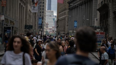 Лек или тежест е затегнатата парична политика за икономиките?