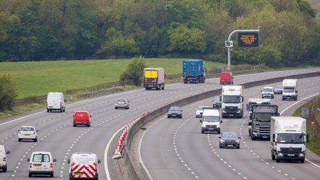 Пътният трафик във Великобритания нараства с напредването на ваксинациите