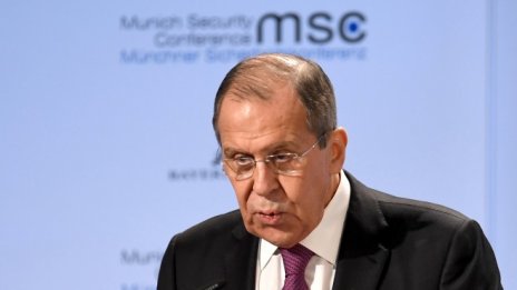 Лавров: САЩ въвлякоха ЕС в "безсмислено противоборство" с Русия