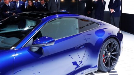 Brexit вдига цените на Porsche за Острова с 10%