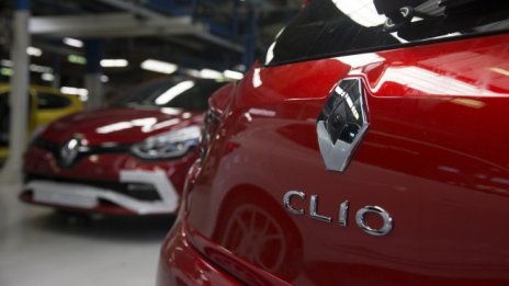 Renault бележи стабилен ръст на глобалните продажби за 2017 г. 