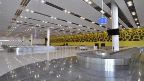 Откриха новия терминал  на летище Варна