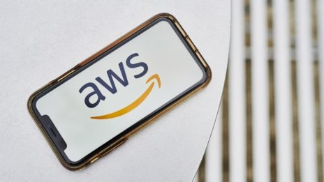 Amazon иска да обучи 29 млн. души да работят с облачни технологии